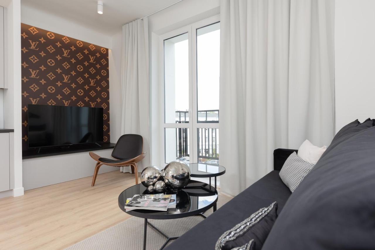 Fashionable City Center Apartment By Noclegi Renters Warschau Buitenkant foto